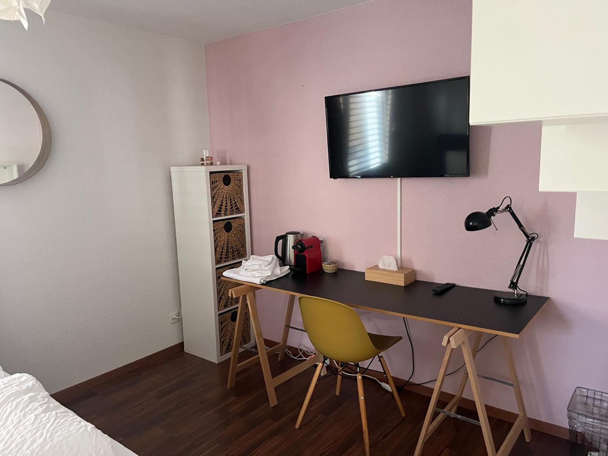 Schoene Doppelzimmer In Mandach Böttstein Exterior foto